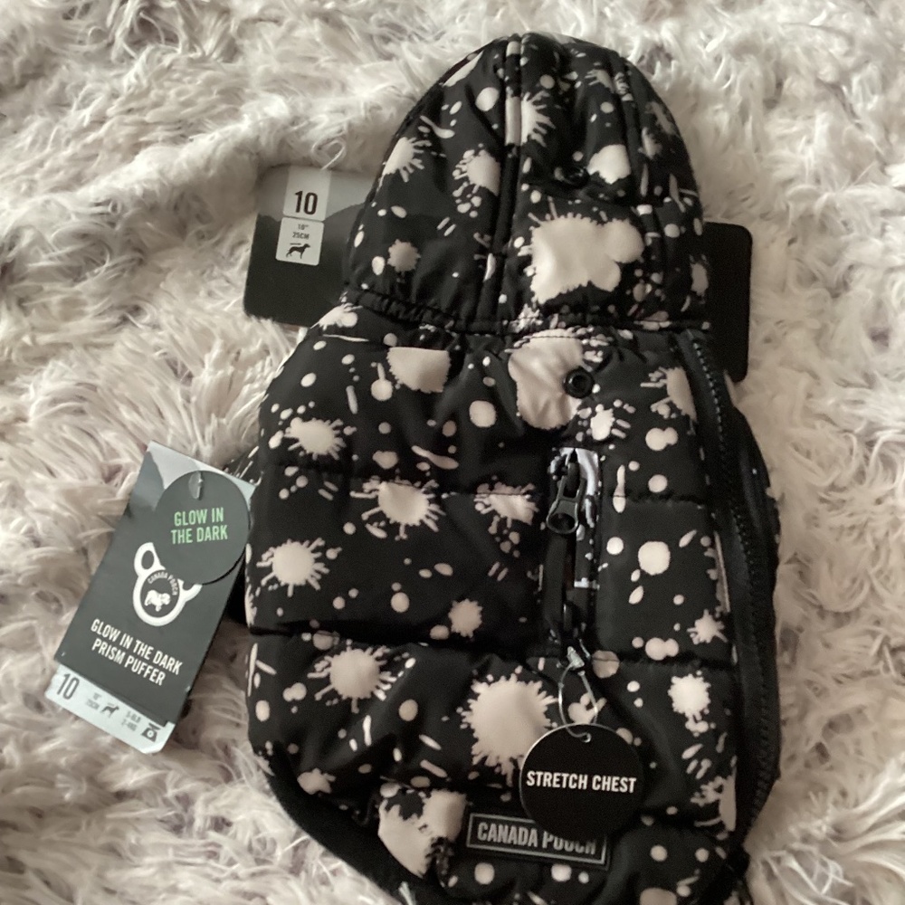 Canada Pooch Black and White Glow in the Dark Dog Puffer
